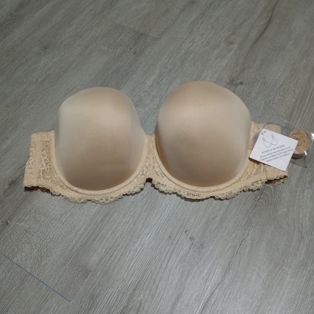 NWT Cream Strapless Lace Bra With Straps Size 44C